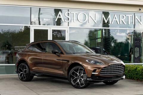2025 Aston Martin DBX 707