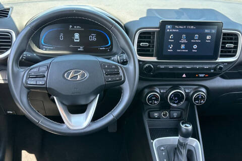 2025 Hyundai Venue SEL