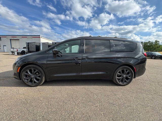 2020 Chrysler Pacifica Touring L