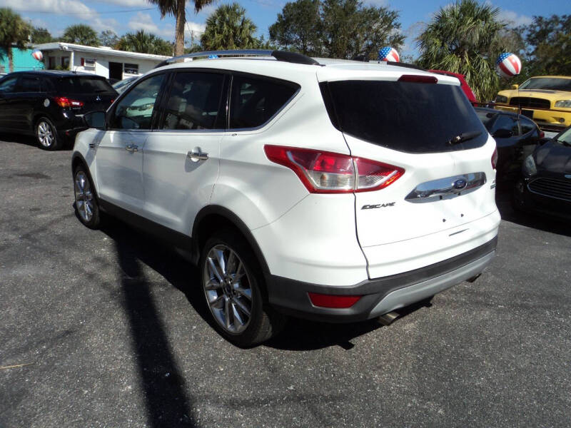 2016 Ford Escape SE