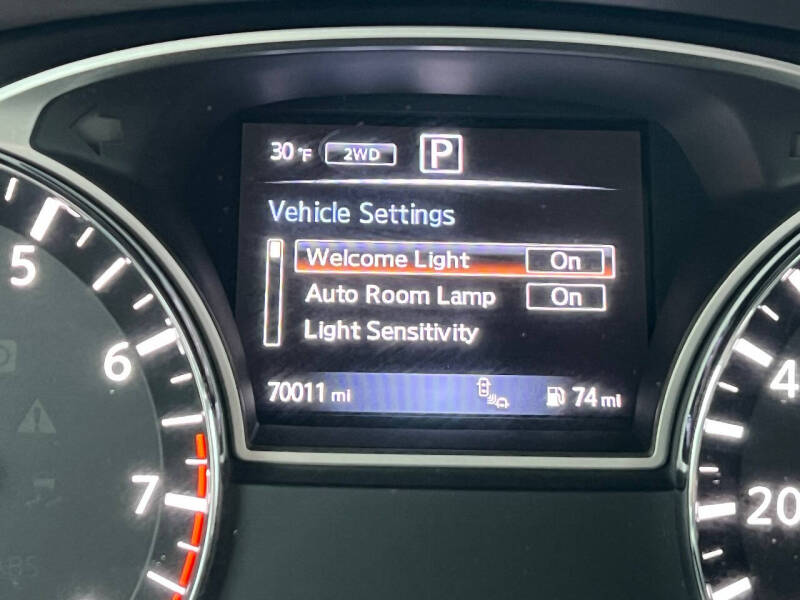 2017 Nissan Pathfinder Platinum