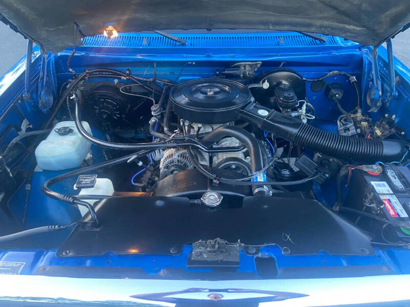 1992 Dodge RAM 150 LE