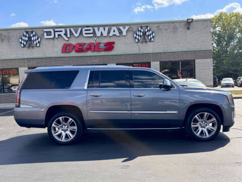 2018 Cadillac Escalade ESV Luxury