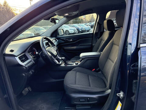 2017 GMC Acadia SLE-2