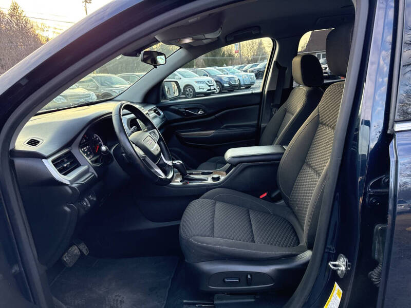 2017 GMC Acadia SLE-2