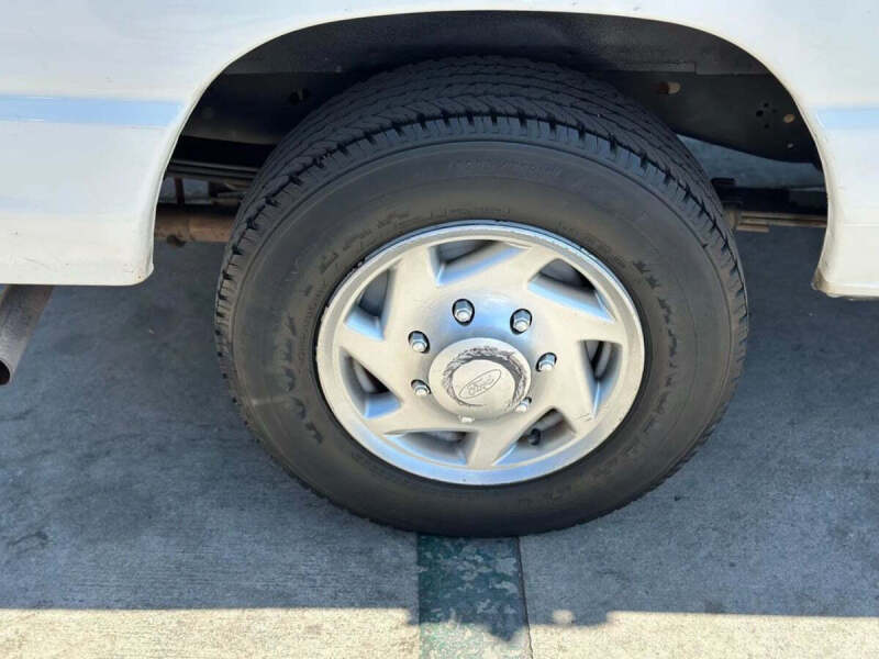 2013 Ford E-Series E-150