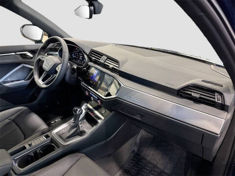 2025 Audi Q3 quattro S line Premium 45 TFSI