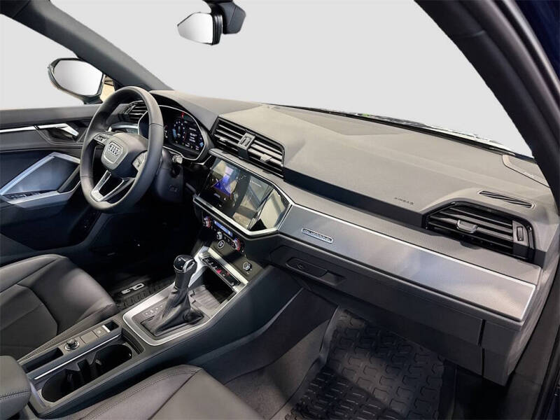 2025 Audi Q3 quattro S line Premium 45 TFSI