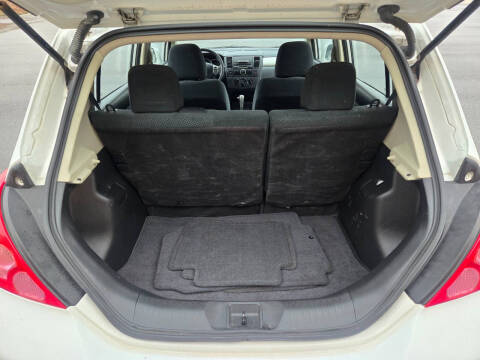 2012 Nissan Versa 1.8 S