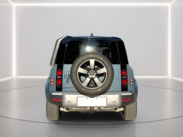 2024 Land Rover Defender 110 P400 S