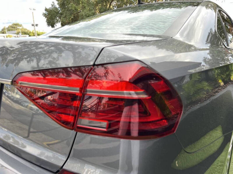 2017 Volkswagen Passat 1.8T SE