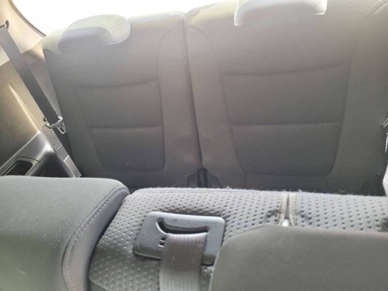 2011 Kia Sorento LX