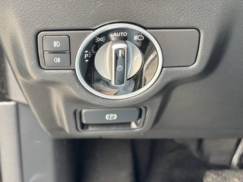 2018 Infiniti QX30 Premium