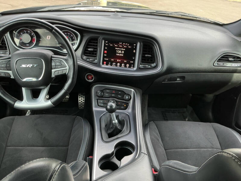 2016 Dodge Challenger SRT 392