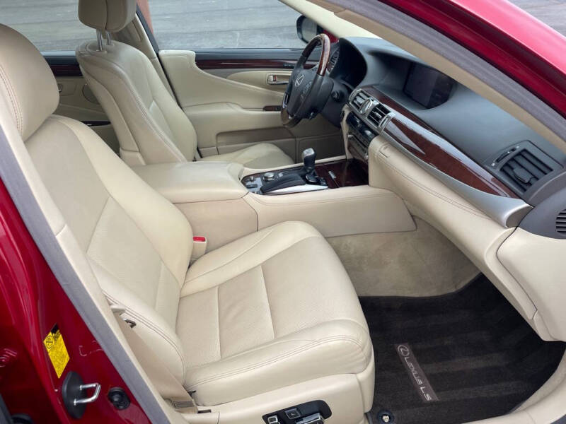 2014 Lexus LS 460