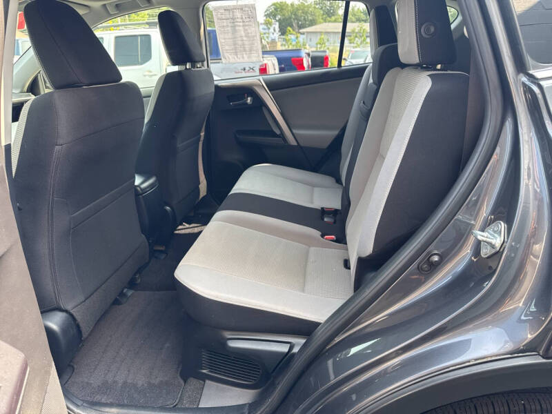 2017 Toyota RAV4 Hybrid XLE