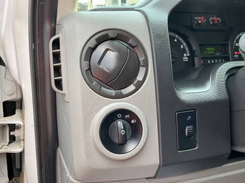 2013 Ford E-Series E-350 SD