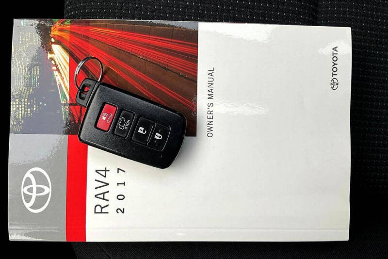 2017 Toyota RAV4 XLE