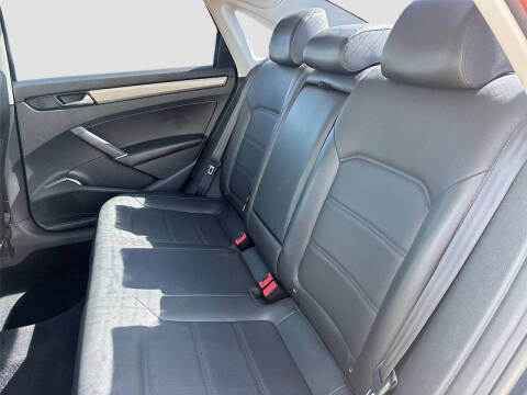 2020 Volkswagen Passat SE