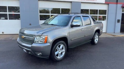 2012 Chevrolet Avalanche LS