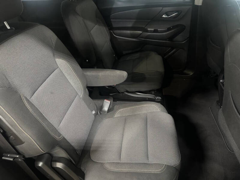 2018 Chevrolet Traverse LT Cloth
