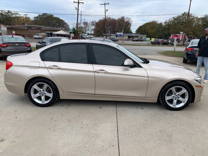 2015 BMW 3 Series 320i photo 4