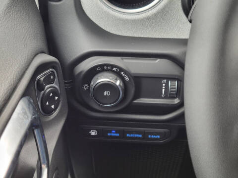 2025 Jeep Wrangler Sahara 4xe