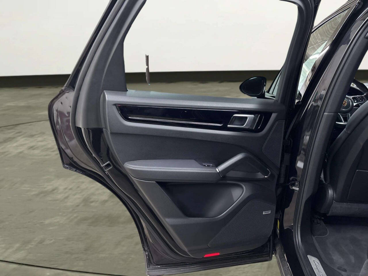 PorscheCayenne17