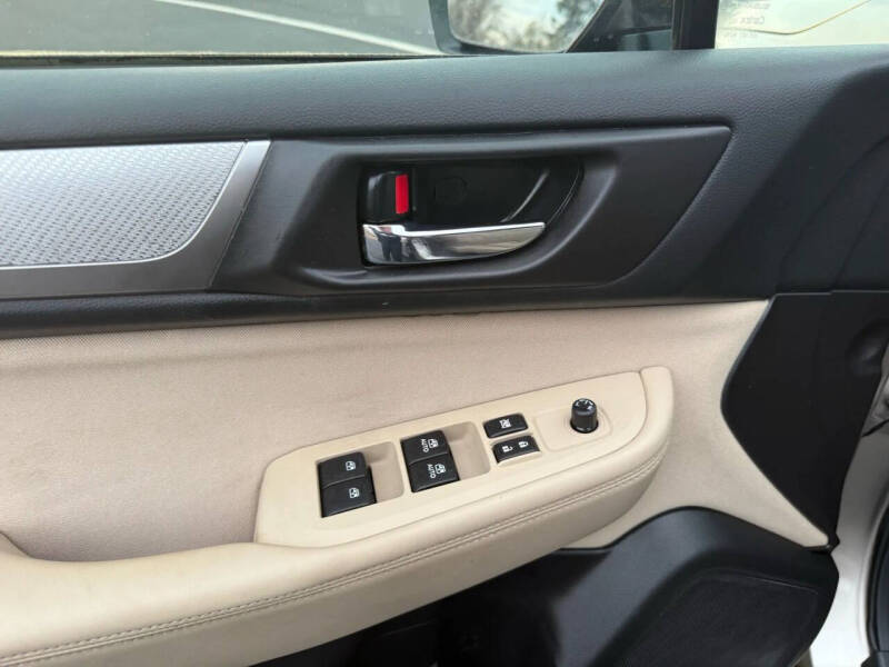 2017 Subaru Outback 2.5i Premium