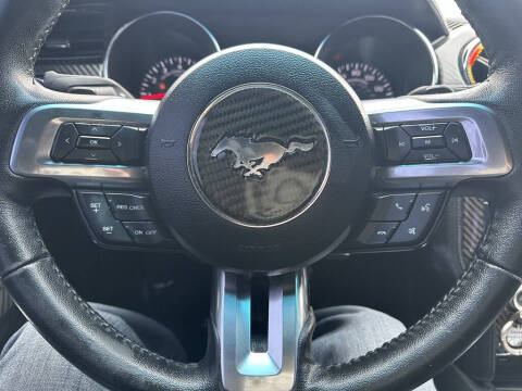 2016 Ford Mustang V6