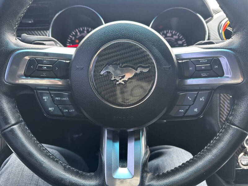 2016 Ford Mustang V6