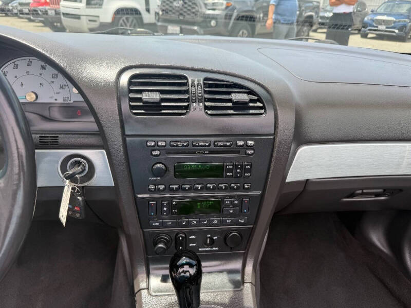 2002 Ford Thunderbird Deluxe