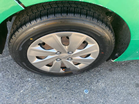 2018 Kia Rio 5-Door LX