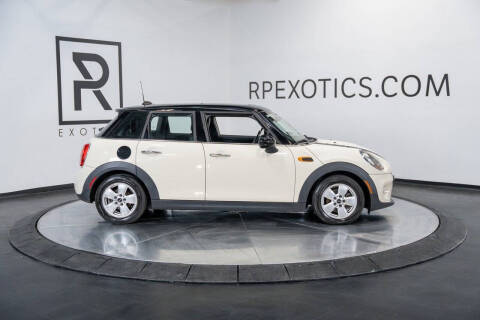 2016 MINI Hardtop 4 Door Cooper