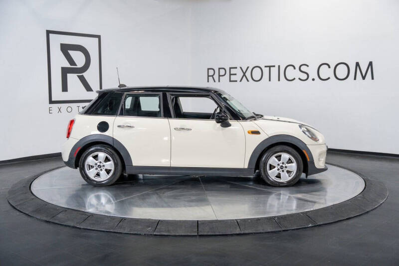 2016 MINI Hardtop 4 Door Cooper