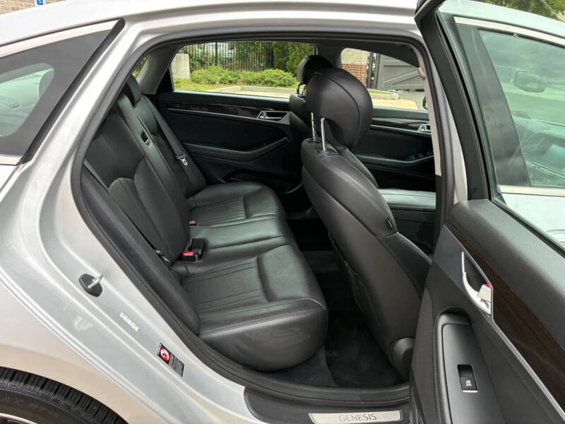 2017 Genesis G80