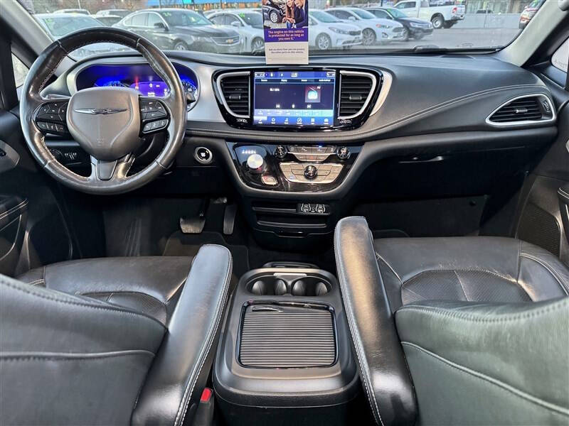 2021 Chrysler Pacifica Touring L