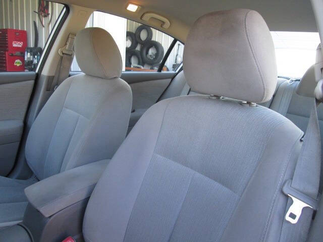 2012 Nissan Altima S - Photo 17
