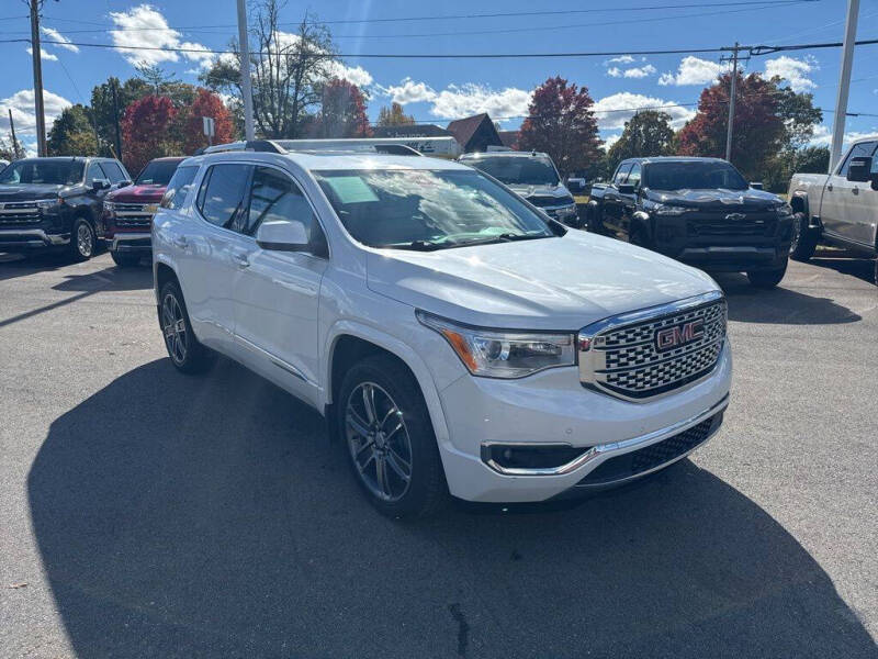 2017 GMC Acadia Denali
