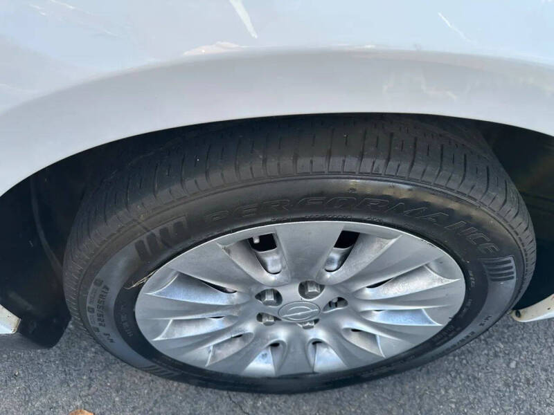 2014 Chrysler 200 LX