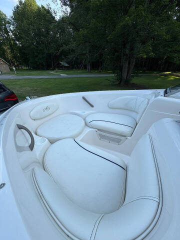 2004 Monterey 180