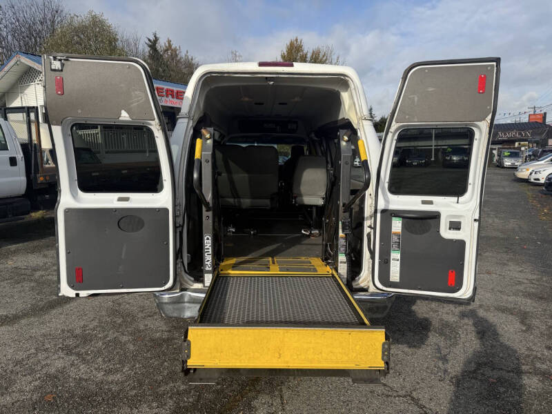 2014 Ford E-Series E-350 SD