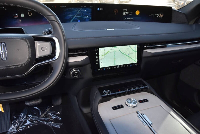 2025 Lincoln Navigator L Reserve