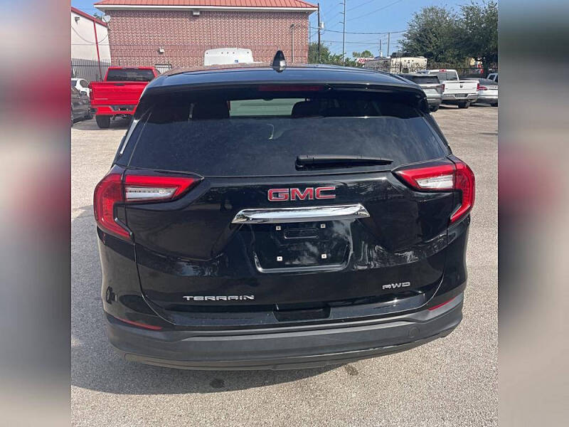 2024 GMC Terrain SLE