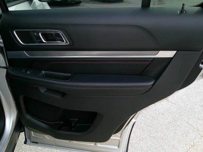 2017 Ford Explorer Sport