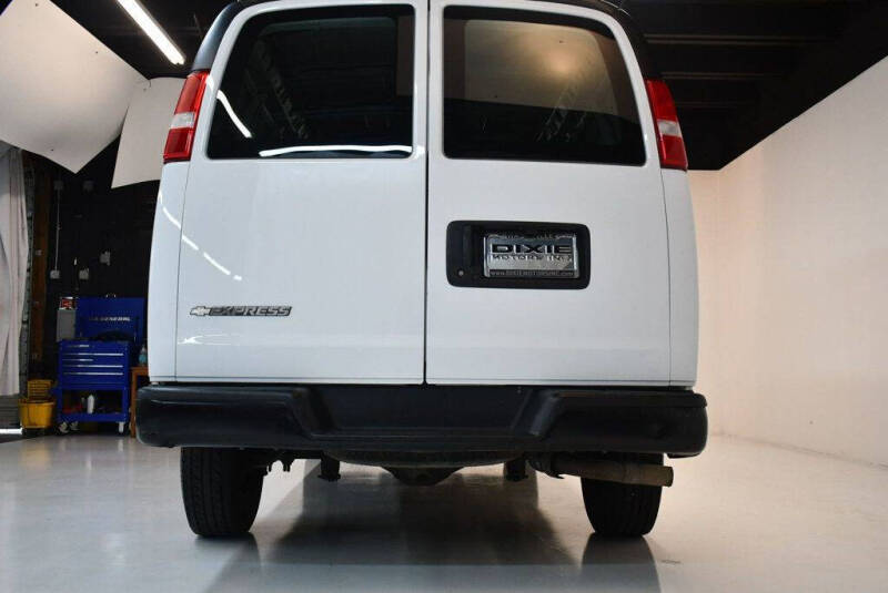 2021 Chevrolet Express 2500