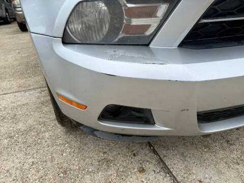 2010 Ford Mustang V6