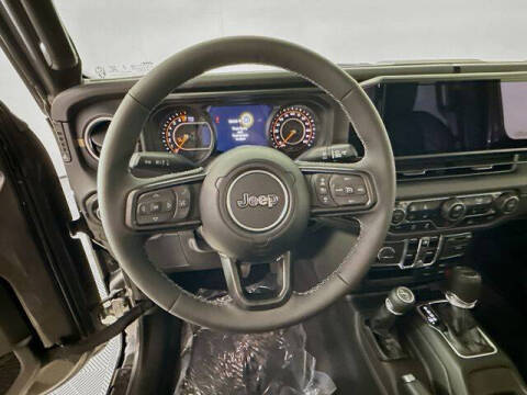 2025 Jeep Gladiator Sport