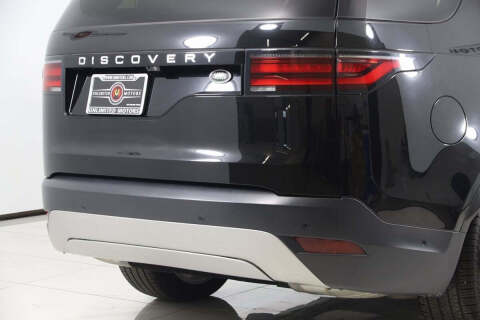 2023 Land Rover Discovery P300 S