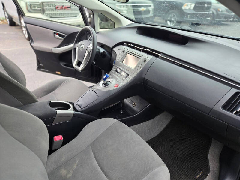 2012 Toyota Prius Five